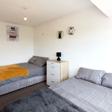 Spacious Home Close To City Centre Location Λιντς Εξωτερικό φωτογραφία