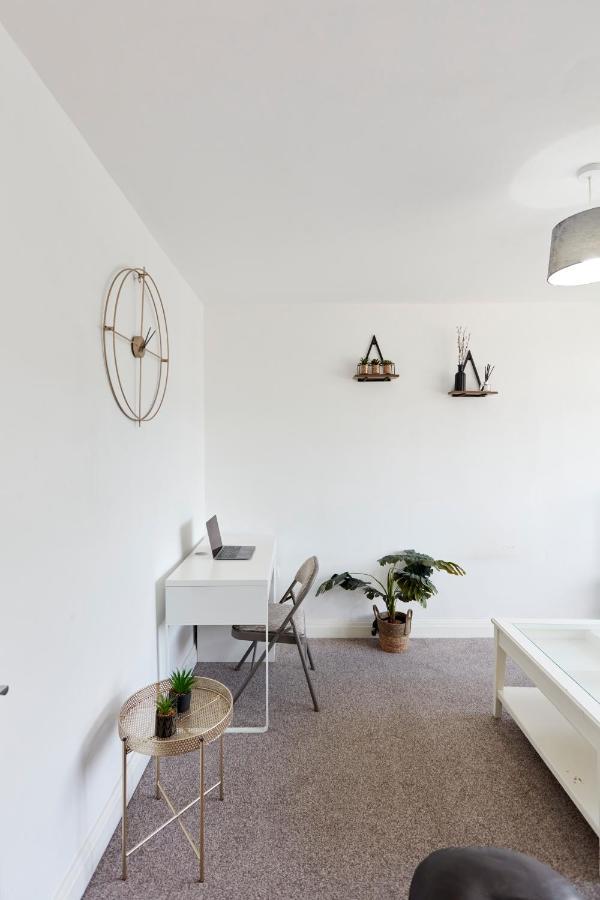 Spacious Home Close To City Centre Location Λιντς Εξωτερικό φωτογραφία