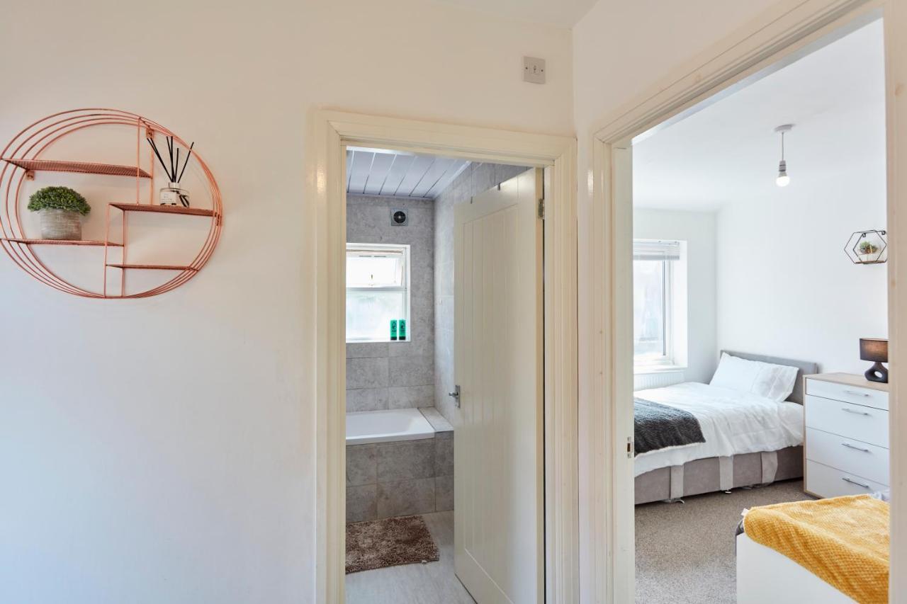 Spacious Home Close To City Centre Location Λιντς Εξωτερικό φωτογραφία