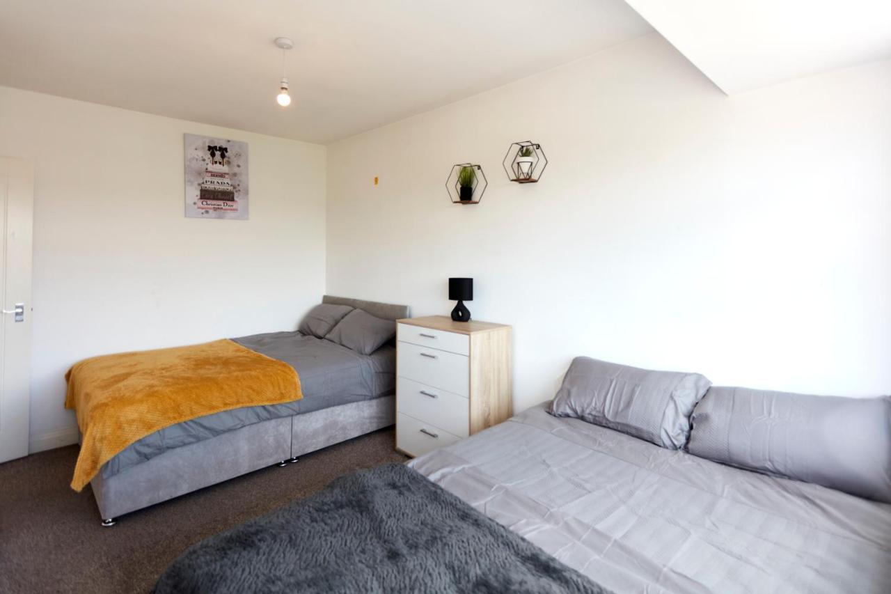 Spacious Home Close To City Centre Location Λιντς Εξωτερικό φωτογραφία