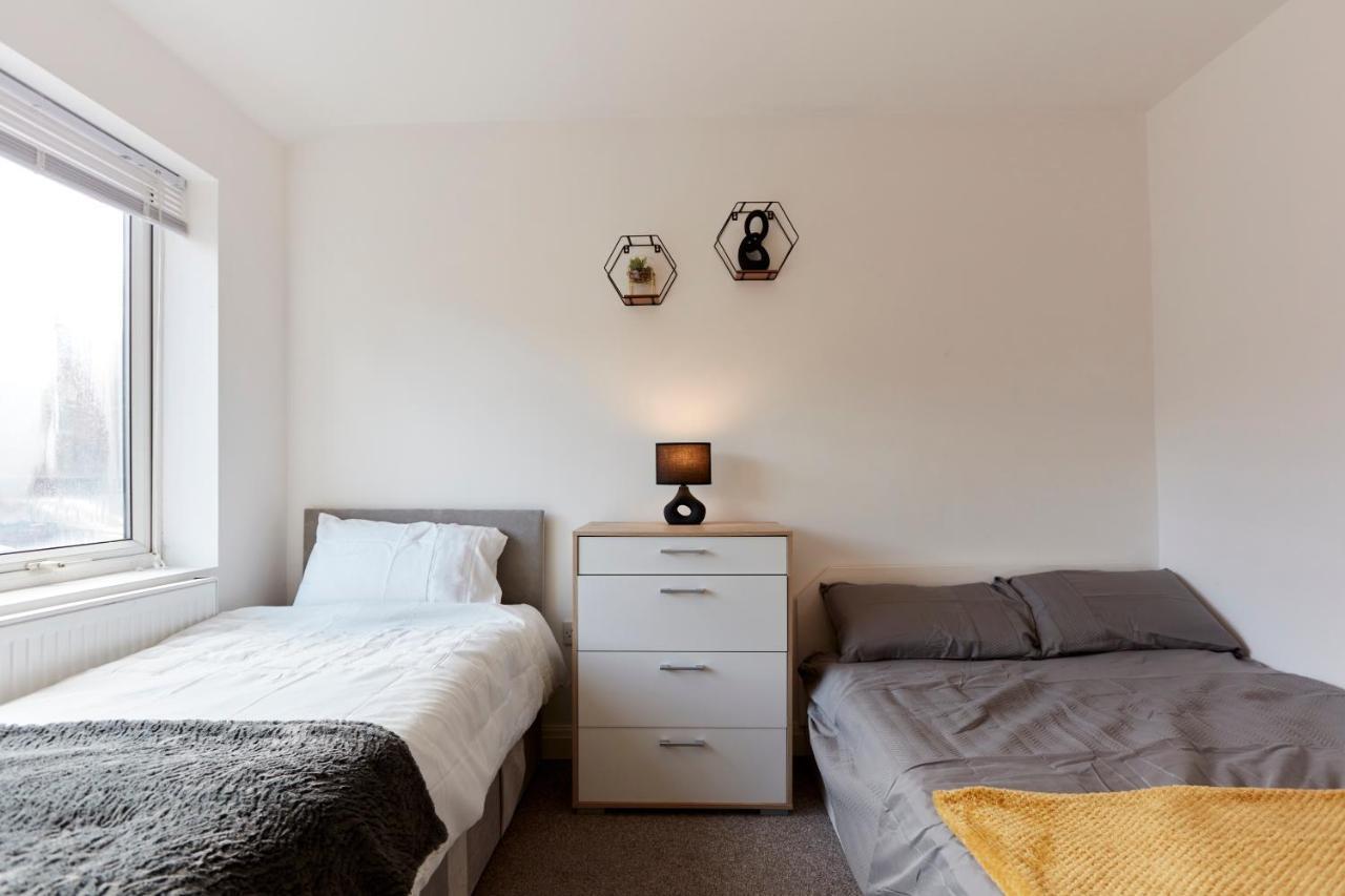 Spacious Home Close To City Centre Location Λιντς Εξωτερικό φωτογραφία