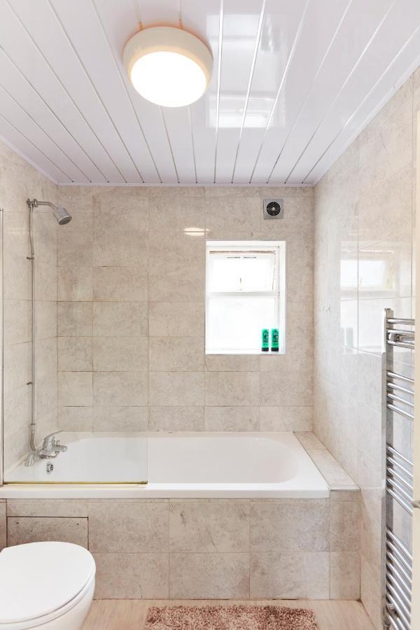 Spacious Home Close To City Centre Location Λιντς Εξωτερικό φωτογραφία