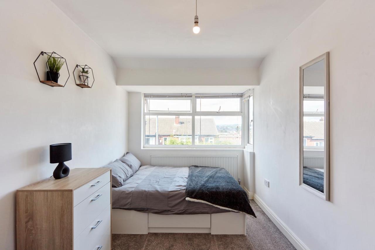 Spacious Home Close To City Centre Location Λιντς Εξωτερικό φωτογραφία