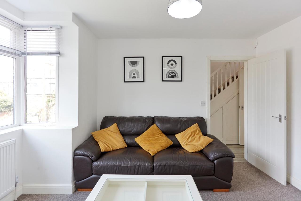 Spacious Home Close To City Centre Location Λιντς Εξωτερικό φωτογραφία